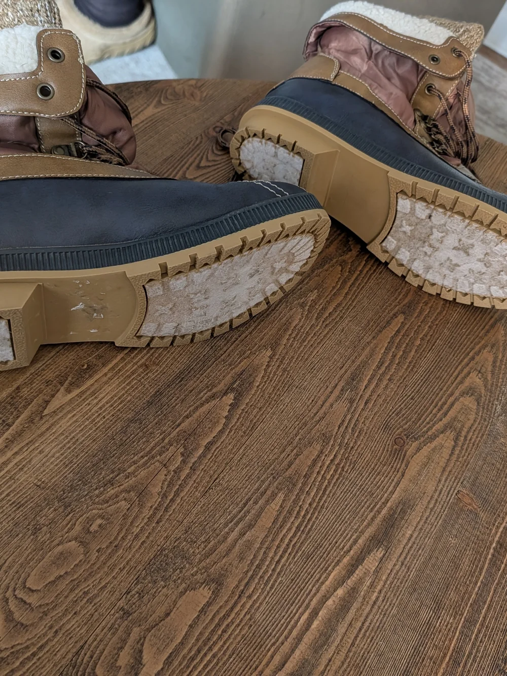 London Fog Blue and Brown Lace-Up Winter Boots